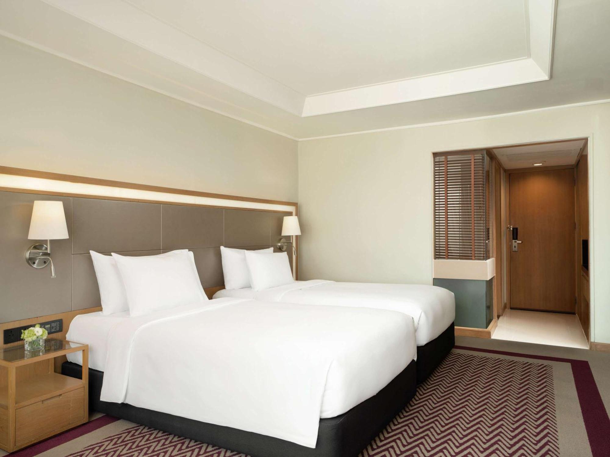 Avani Atrium Bangkok Hotel - SHA Extra Plus Certified Exterior foto Deluxe Room