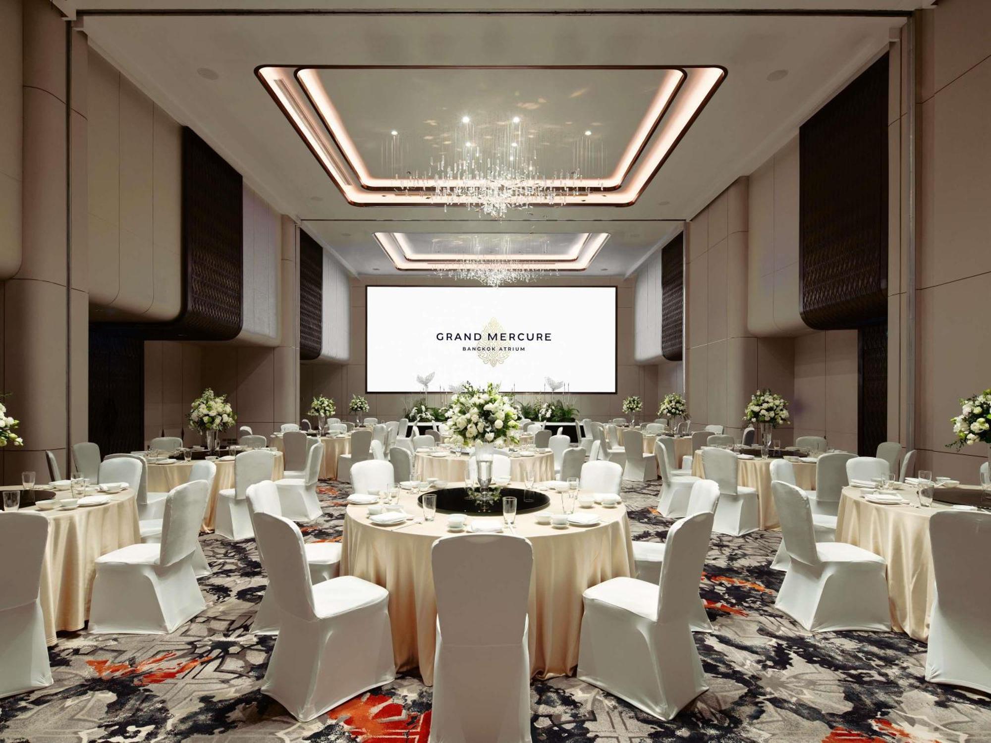 Avani Atrium Bangkok Hotel - SHA Extra Plus Certified Exterior foto