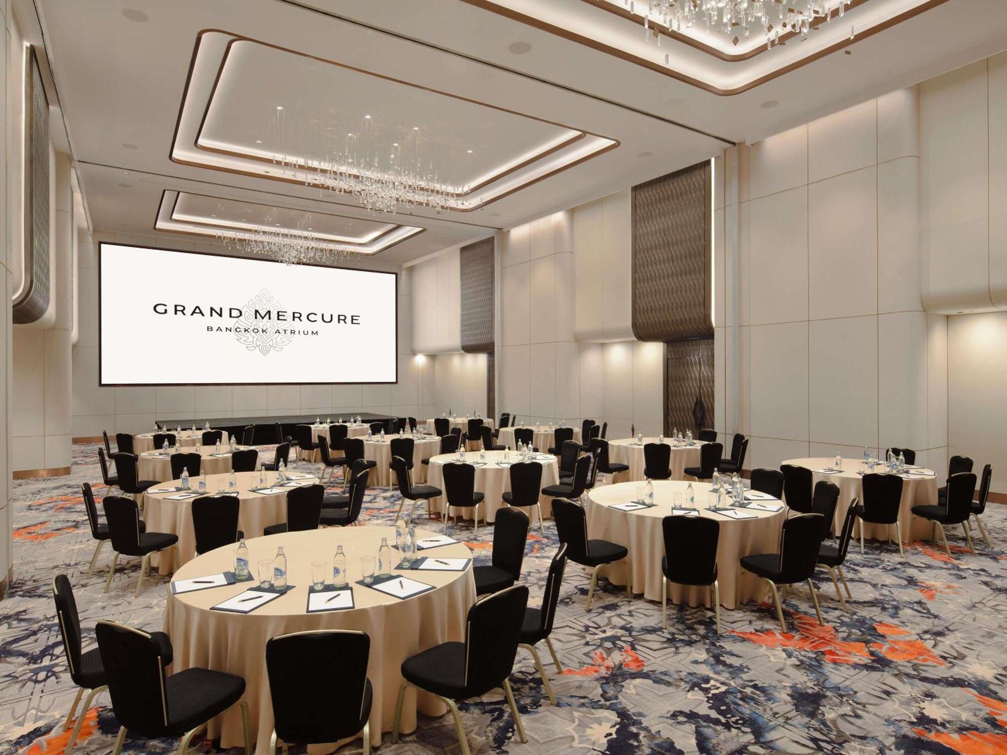 Avani Atrium Bangkok Hotel - SHA Extra Plus Certified Exterior foto